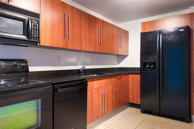 3000 S Ocean Drive 712, Hollywood, FL 33019