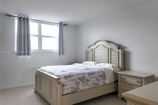 3000 S Ocean Drive 712, Hollywood, FL 33019