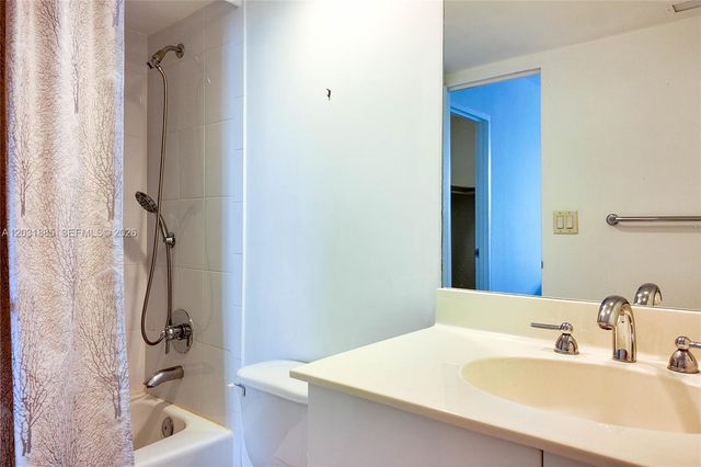 3000 S Ocean Drive 712, Hollywood, FL 33019