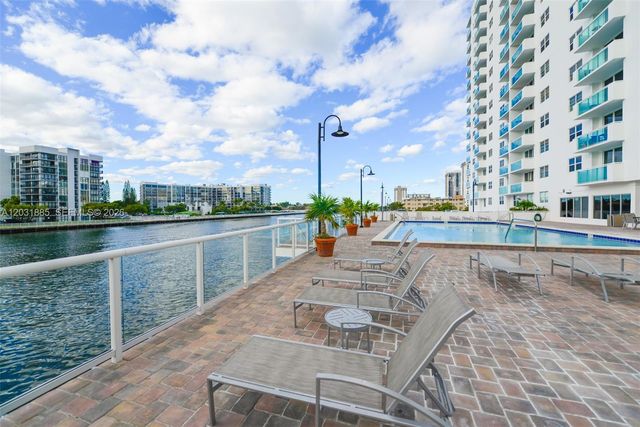 3000 S Ocean Drive 712, Hollywood, FL 33019