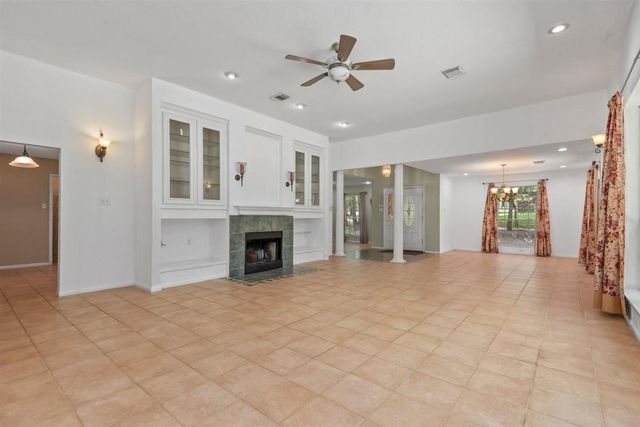 5914 Stone Creek Drive, Magnolia, TX 77354