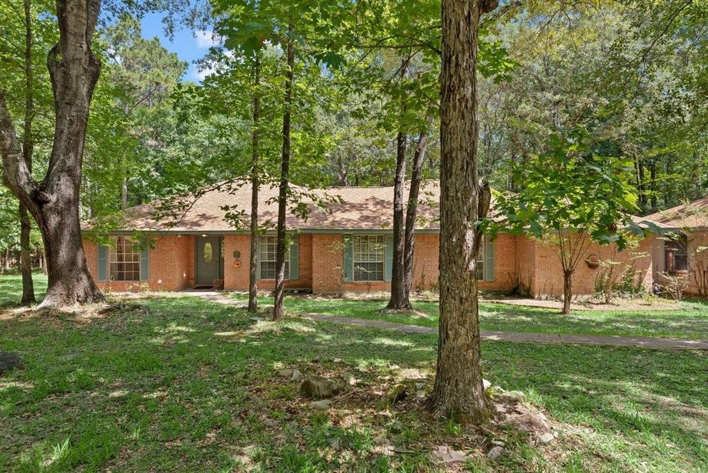 5914 Stone Creek Drive, Magnolia, TX 77354