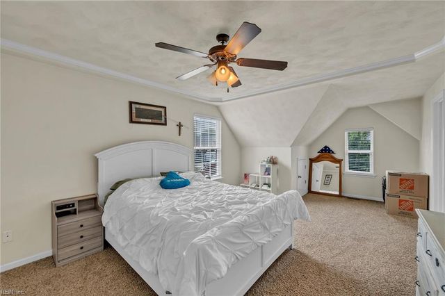 1221 Rosebud LN, Chesapeake, VA 23322