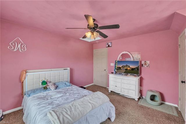 1221 Rosebud LN, Chesapeake, VA 23322