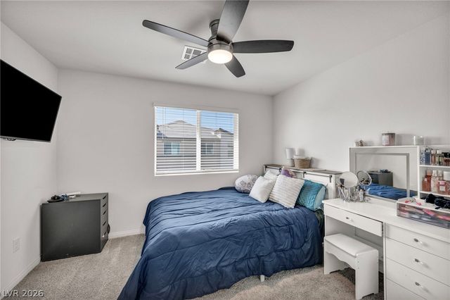 2742 Champagne Gold Avenue, North Las Vegas, NV 89086