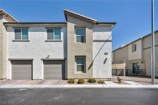 2742 Champagne Gold Avenue, North Las Vegas, NV 89086
