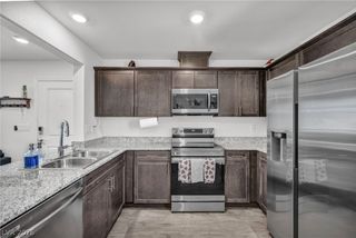 2742 Champagne Gold Avenue, North Las Vegas, NV 89086