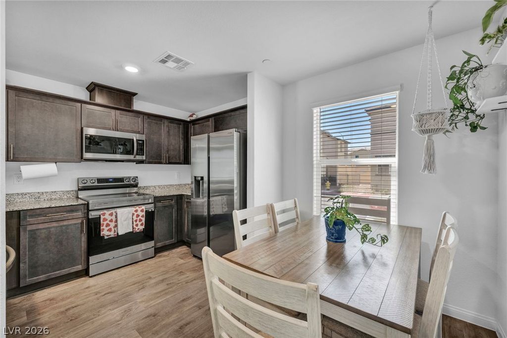 2742 Champagne Gold Avenue, North Las Vegas, NV 89086 — photo 3