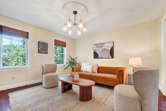 4 Murray Hill Circle, Wilmington, MA 01887
