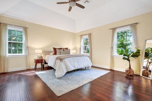 4 Murray Hill Circle, Wilmington, MA 01887