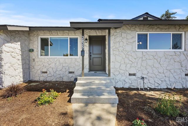 2825 Arnold, Bakersfield, CA 93305