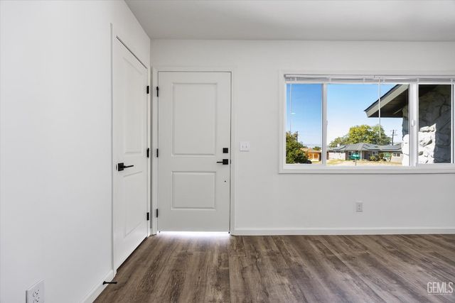 2825 Arnold, Bakersfield, CA 93305