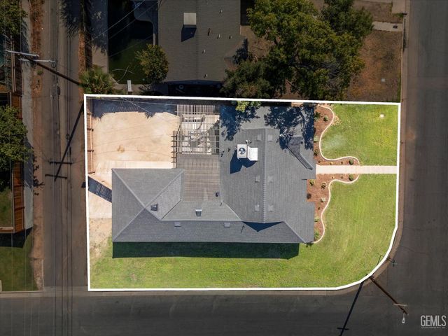 2825 Arnold, Bakersfield, CA 93305