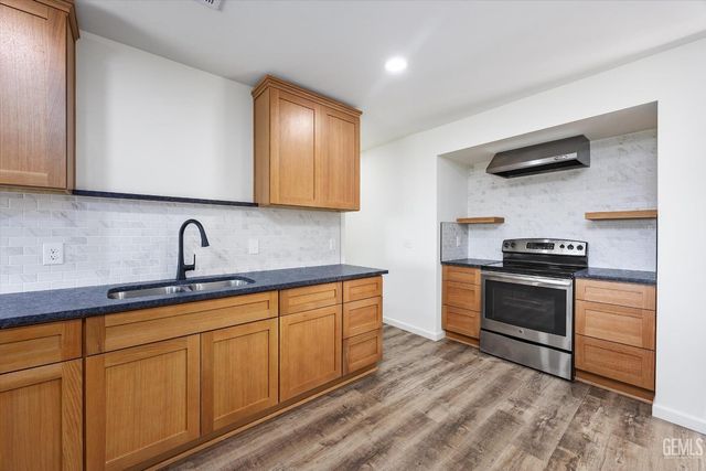 2825 Arnold, Bakersfield, CA 93305