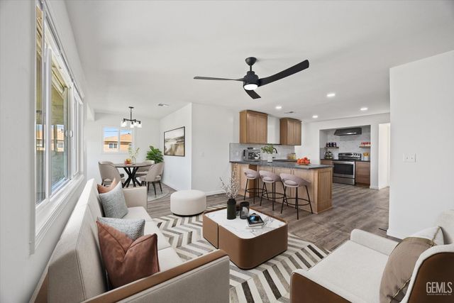 2825 Arnold, Bakersfield, CA 93305