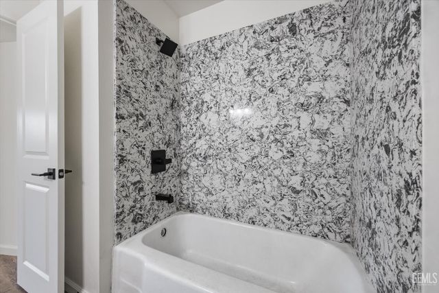 2825 Arnold, Bakersfield, CA 93305