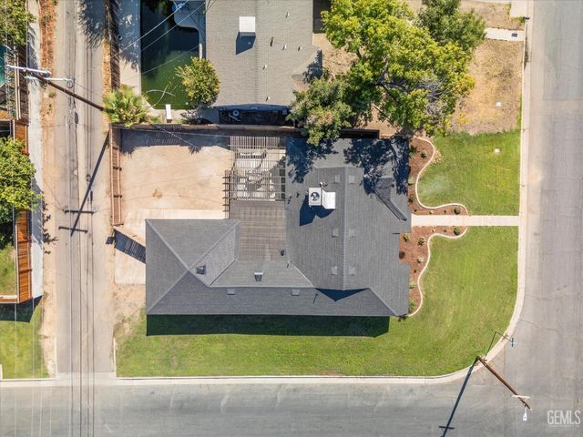 2825 Arnold, Bakersfield, CA 93305