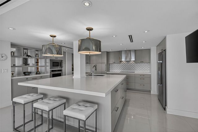 2200 S Ocean Lane 2701-02, Fort Lauderdale, FL 33316