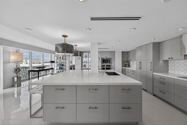 2200 S Ocean Lane 2701-02, Fort Lauderdale, FL 33316