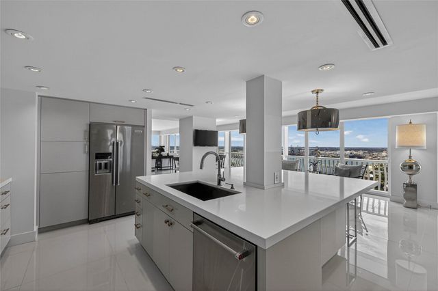 2200 S Ocean Lane 2701-02, Fort Lauderdale, FL 33316