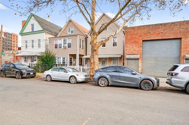 372 Bronx Park Avenue, Bronx, NY 10460