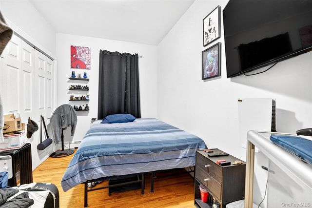 372 Bronx Park Avenue, Bronx, NY 10460