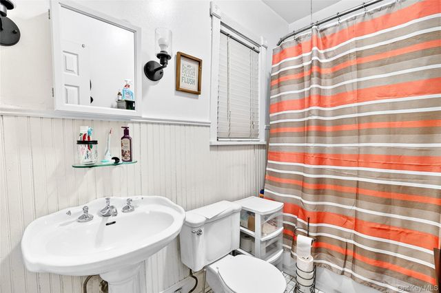 372 Bronx Park Avenue, Bronx, NY 10460