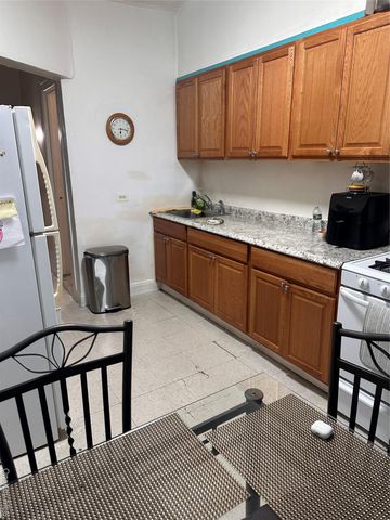 372 Bronx Park Avenue, Bronx, NY 10460