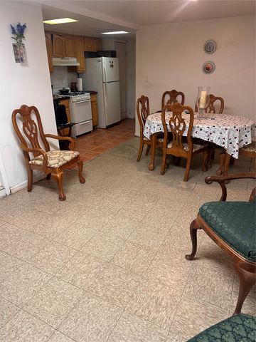 372 Bronx Park Avenue, Bronx, NY 10460