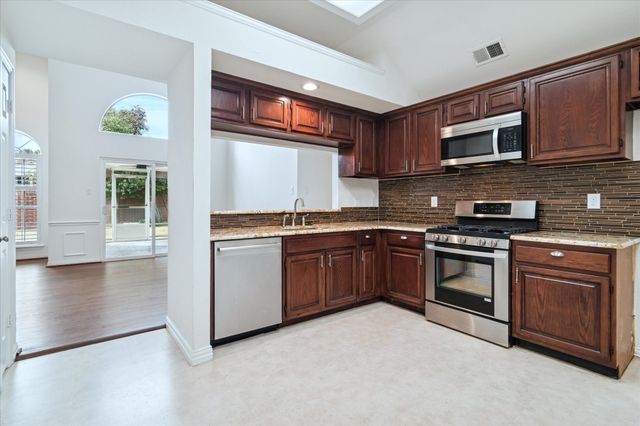 1437 Exeter Drive, Plano, TX 75093