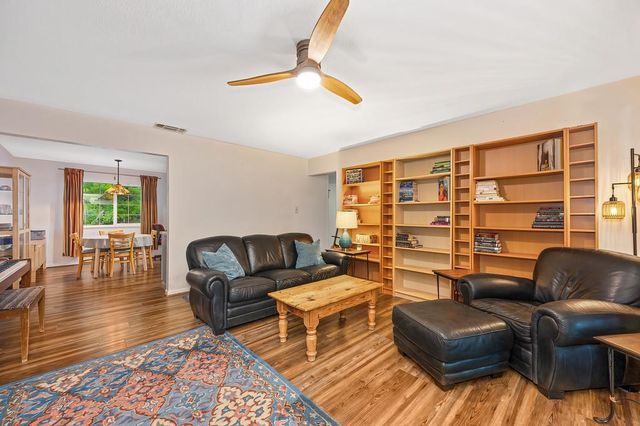 5581 Turnbull Cir, Fair Oaks, CA 95628