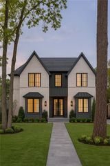 722 W Central Avenue, Bentonville, AR 72712