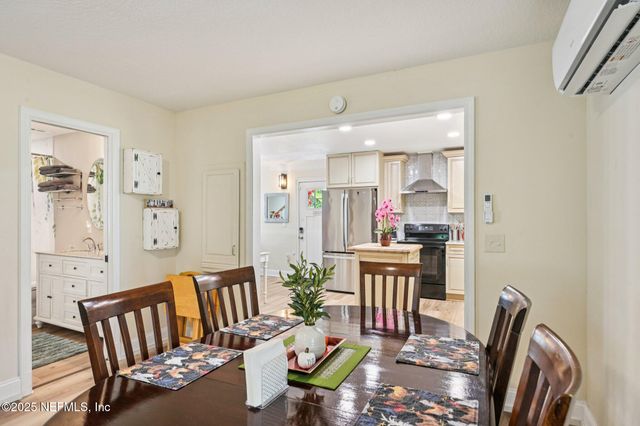 1265 WHISPERING PINES Road, St. Johns, FL 32259