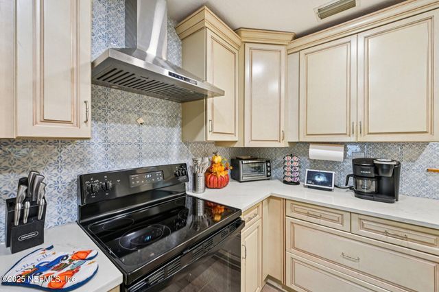 1265 WHISPERING PINES Road, St. Johns, FL 32259