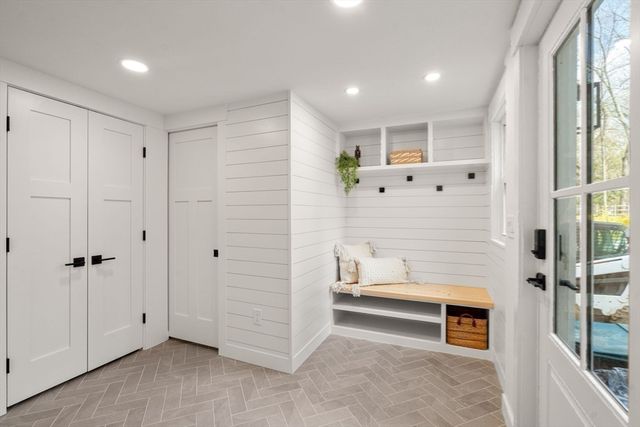 30 Oakridge Ave, Natick, MA 01760