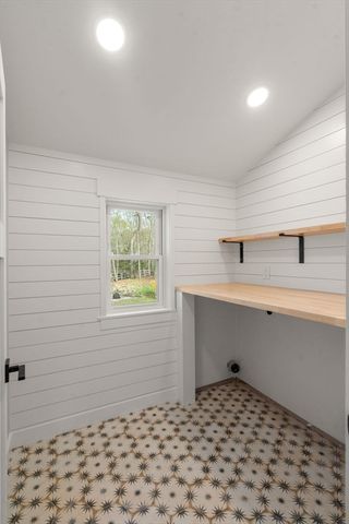 30 Oakridge Ave, Natick, MA 01760