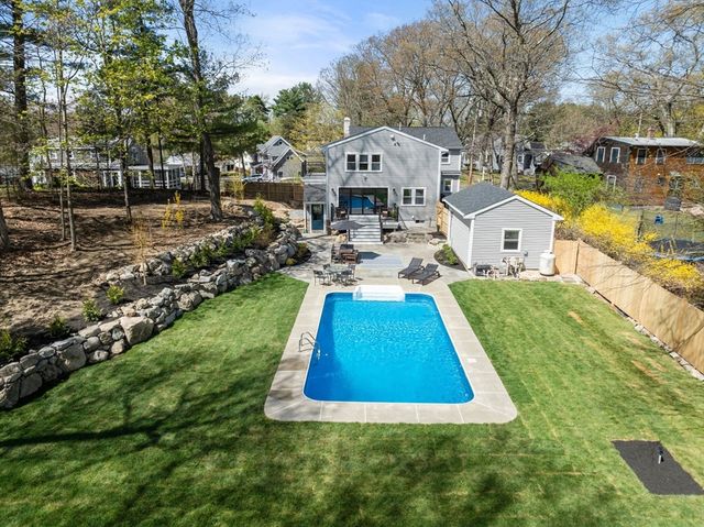 30 Oakridge Ave, Natick, MA 01760