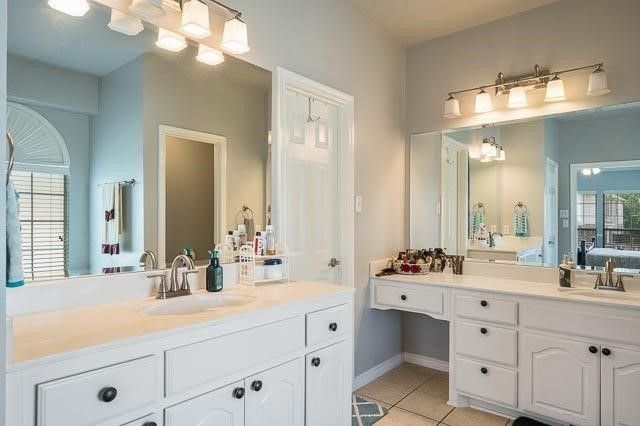 1301 Indian Lake Trail, Corinth, TX 76210