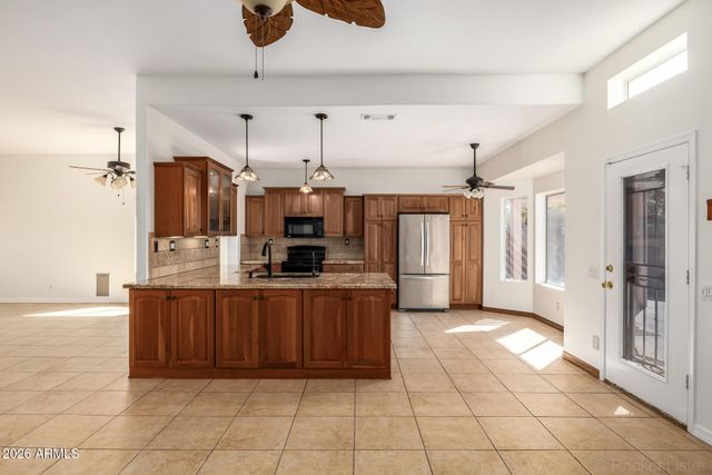 11105 W OLIVE Drive, Avondale, AZ 85392