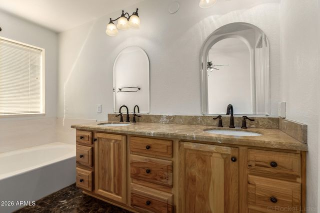 11105 W OLIVE Drive, Avondale, AZ 85392