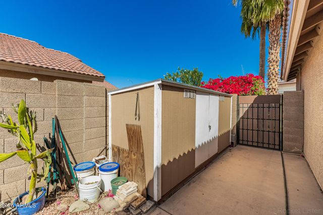 11105 W OLIVE Drive, Avondale, AZ 85392