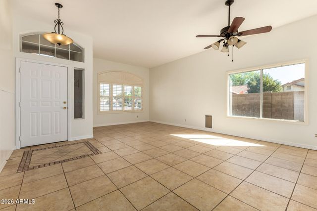 11105 W OLIVE Drive, Avondale, AZ 85392