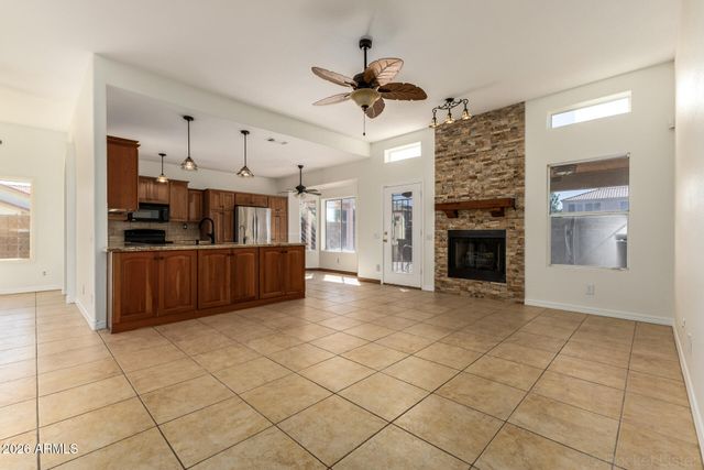 11105 W OLIVE Drive, Avondale, AZ 85392