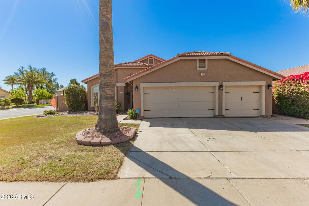 11105 W OLIVE Drive, Avondale, AZ 85392