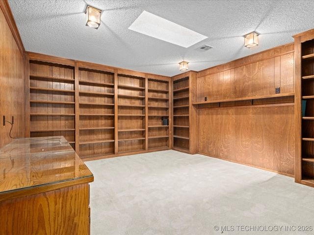 214 Edna Mae Lane, Bartlesville, OK 74003