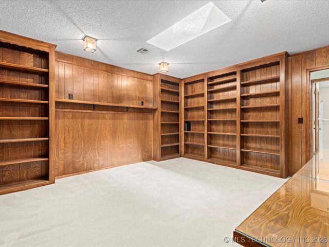 214 Edna Mae Lane, Bartlesville, OK 74003