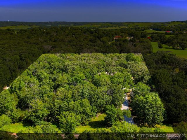 214 Edna Mae Lane, Bartlesville, OK 74003