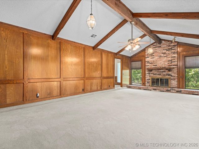 214 Edna Mae Lane, Bartlesville, OK 74003