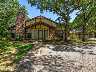 214 Edna Mae Lane, Bartlesville, OK 74003