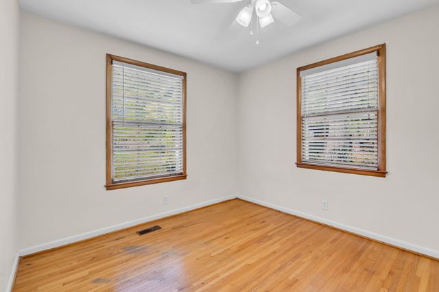 110 Sterling Ct, Hendersonville, TN 37075